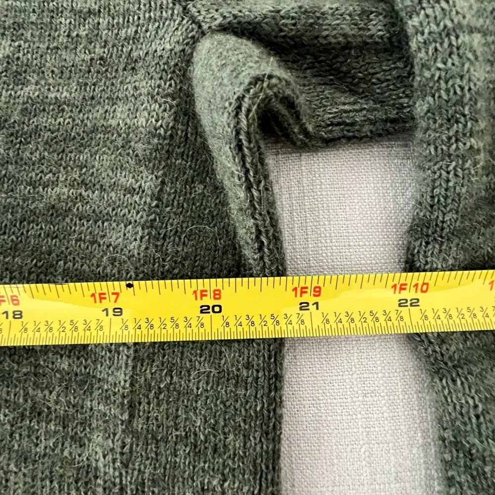 PAKA - Men's Green Hooded Sweater - Picture 7 of 9